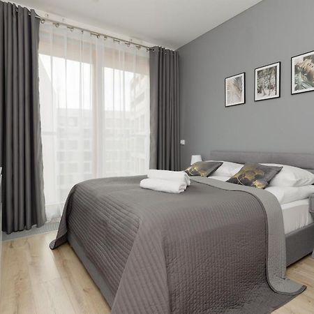 Cozy Apartments With Parking In The 19Th District By Noclegi Renters Warszawa Zewnętrze zdjęcie