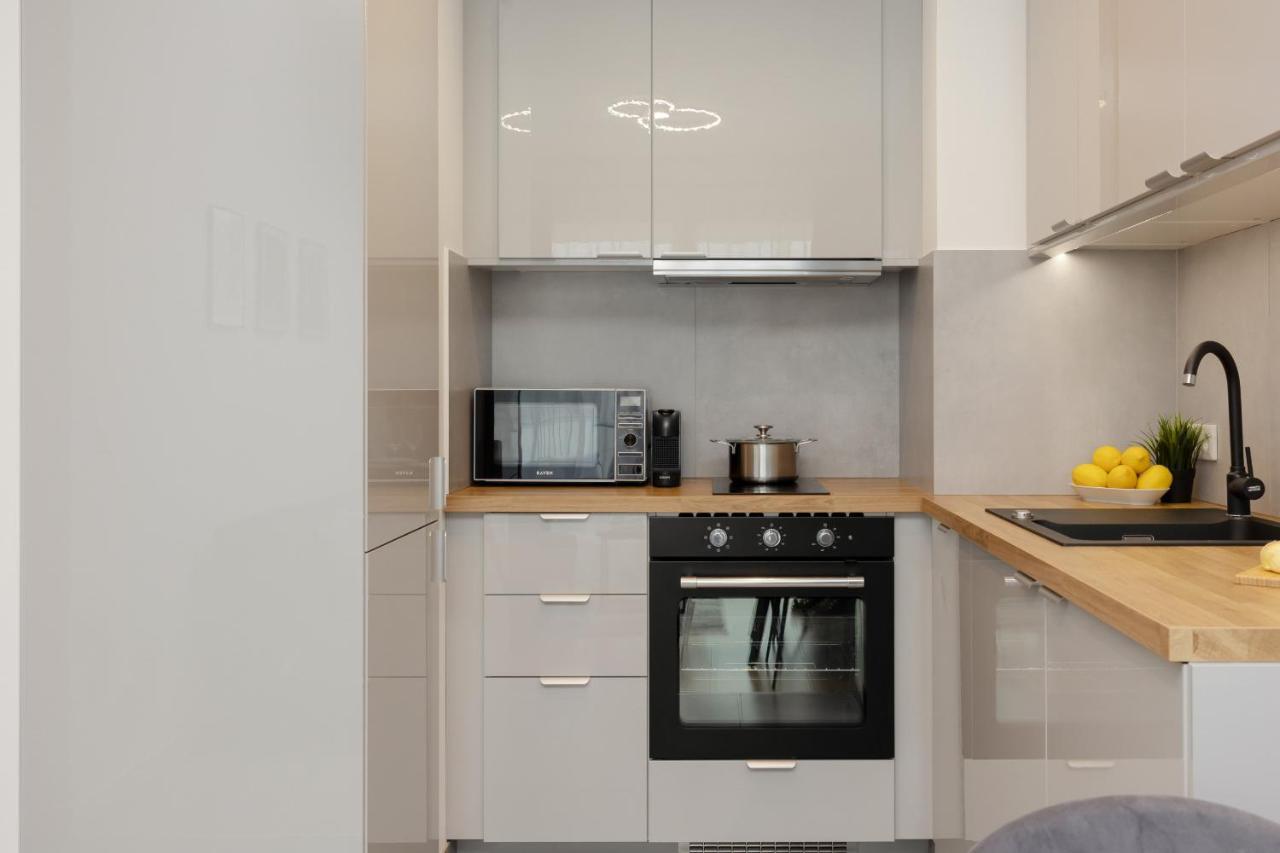 Cozy Apartments With Parking In The 19Th District By Noclegi Renters Warszawa Zewnętrze zdjęcie
