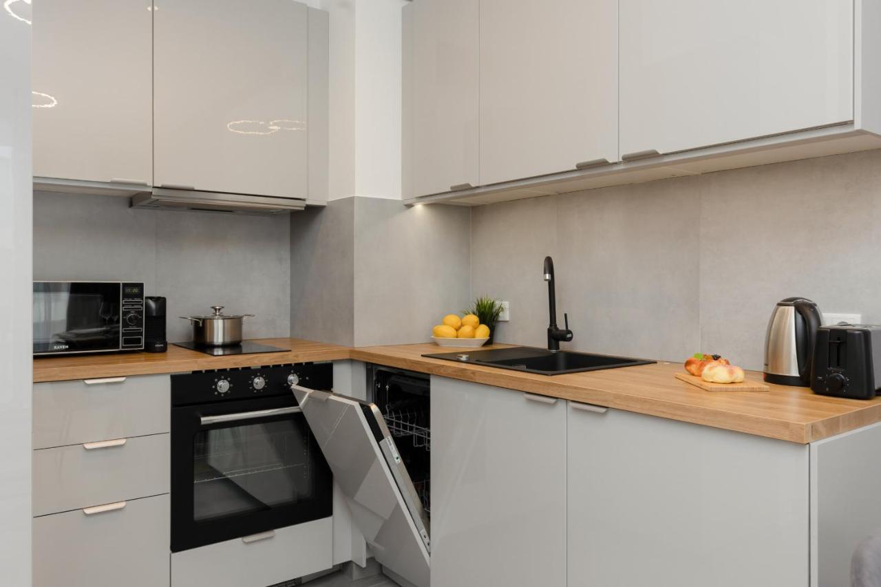 Cozy Apartments With Parking In The 19Th District By Noclegi Renters Warszawa Zewnętrze zdjęcie