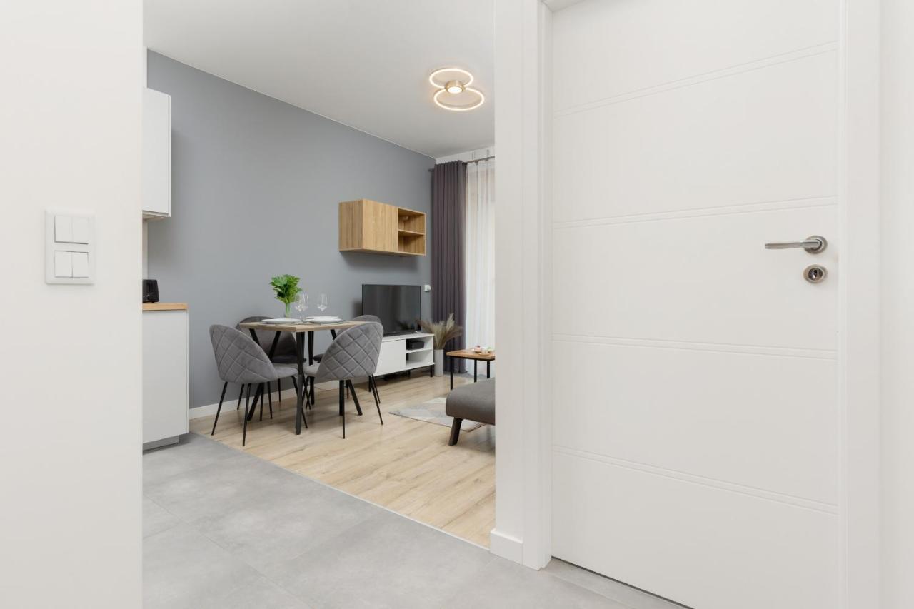 Cozy Apartments With Parking In The 19Th District By Noclegi Renters Warszawa Zewnętrze zdjęcie